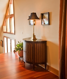 Dee_05 Console foyer resized